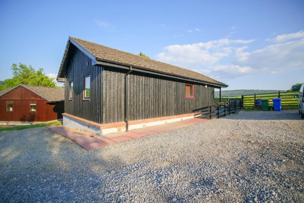 Glenview Chalet Park Inverness Exterior photo