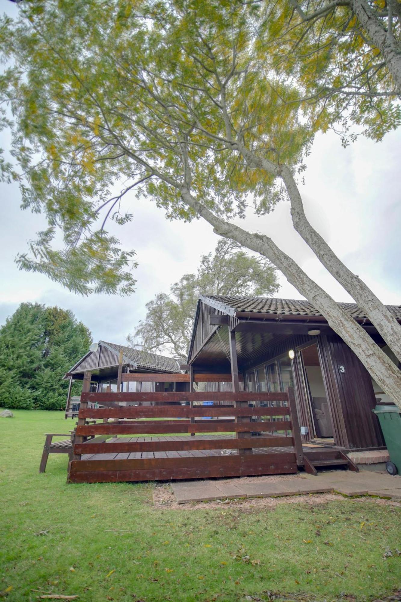 Glenview Chalet Park Inverness Exterior photo